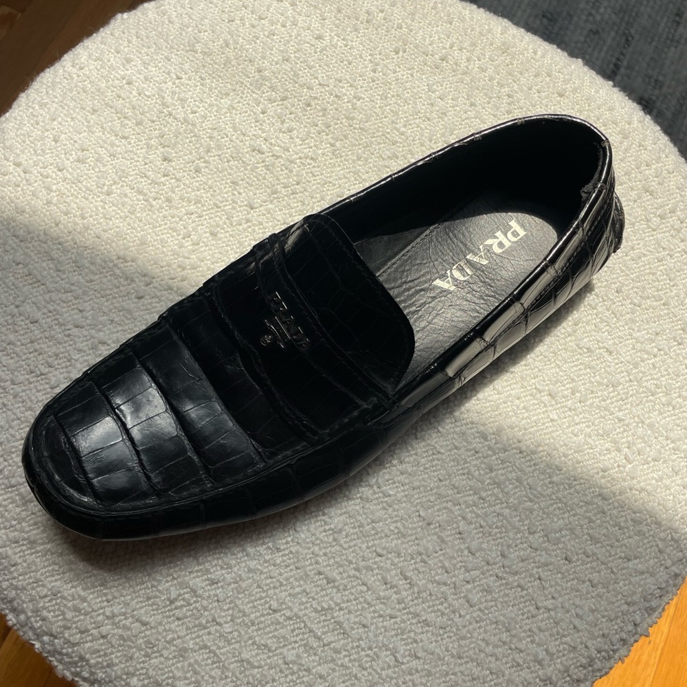 Vintage Leather Prada Loafers: Black/Crocodile
